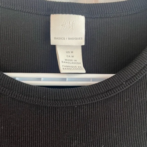 H&M | Ribbed fitted t-shirt - Picture 3 of 6